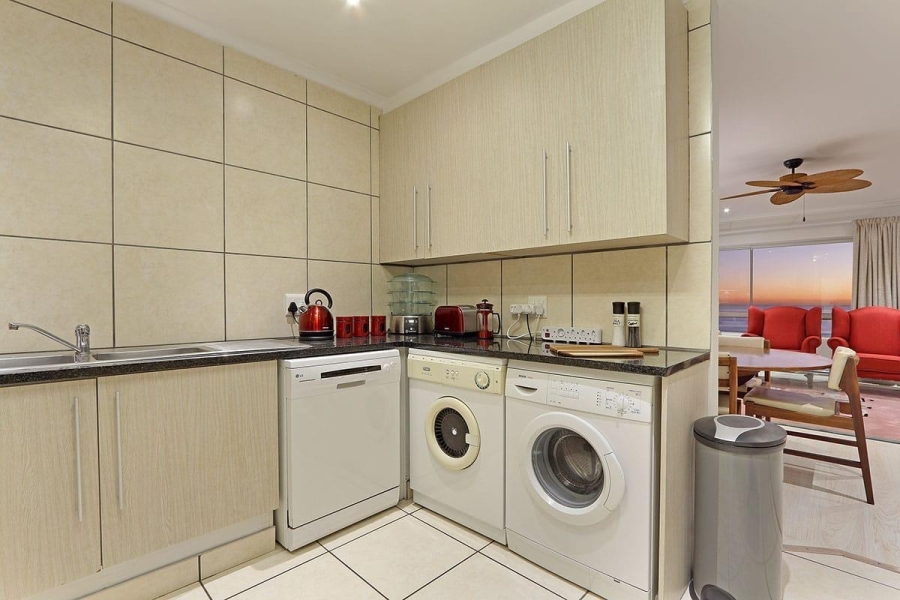 To Let 3 Bedroom Property for Rent in Waves Edge Western Cape